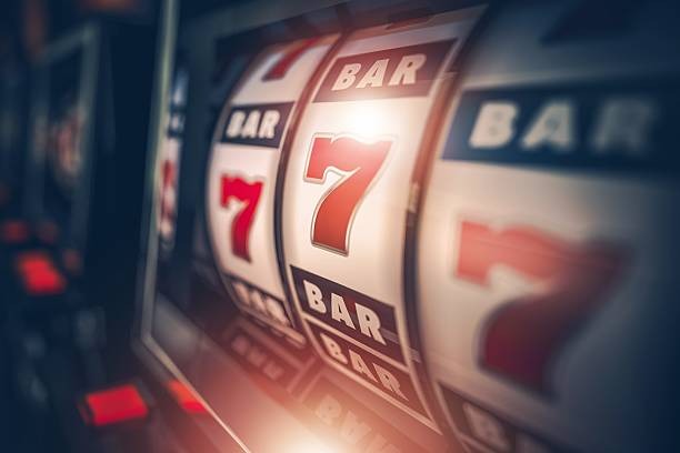 menang bos mobile app interface showing live dealer tables and sports betting options